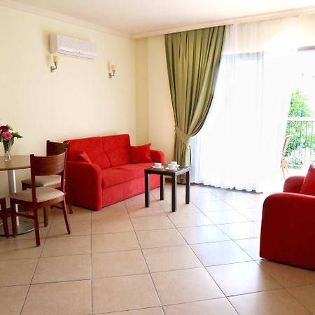 Club Karakas Apart Otel Marmaris Esterno foto