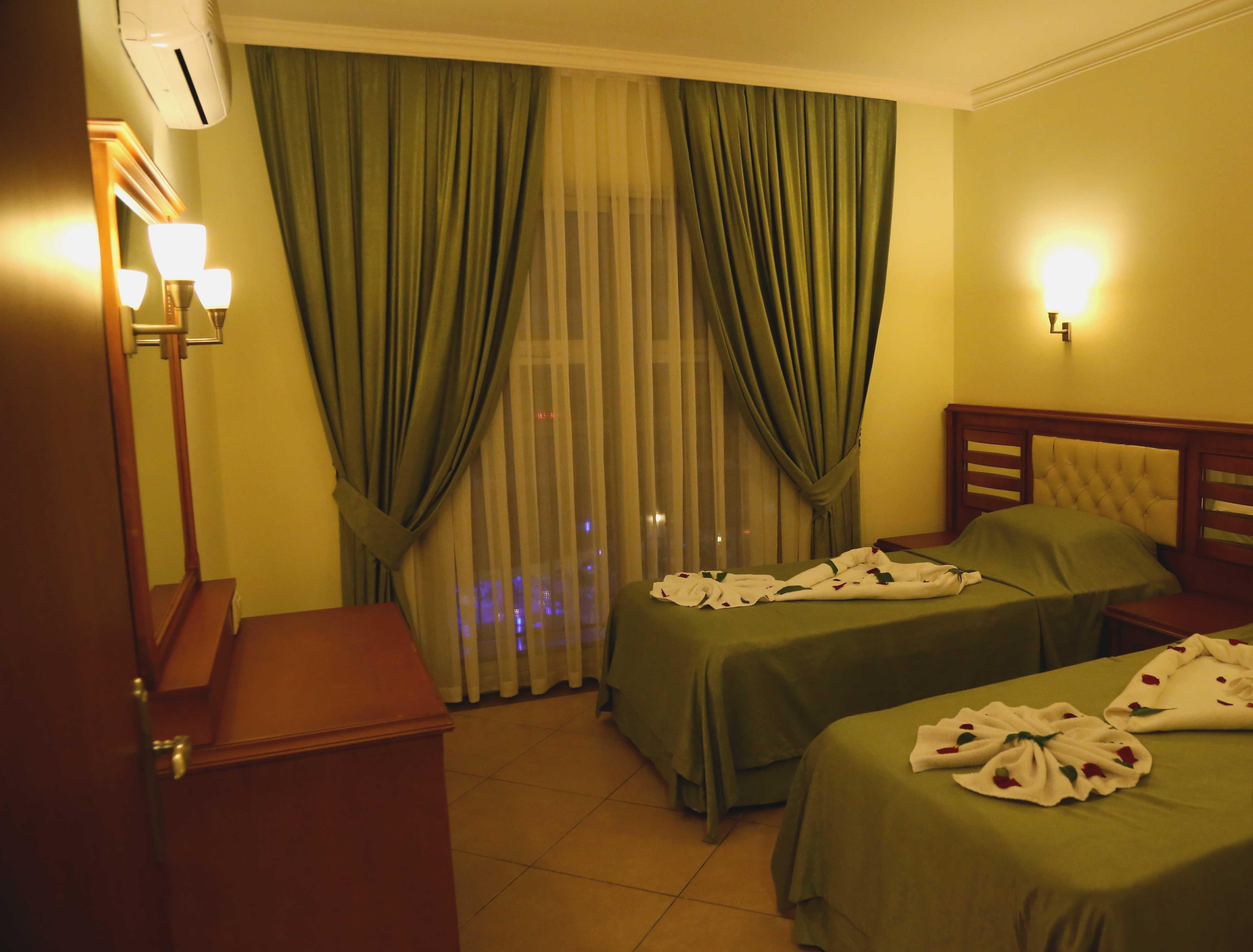 Club Karakas Apart Otel Marmaris Esterno foto