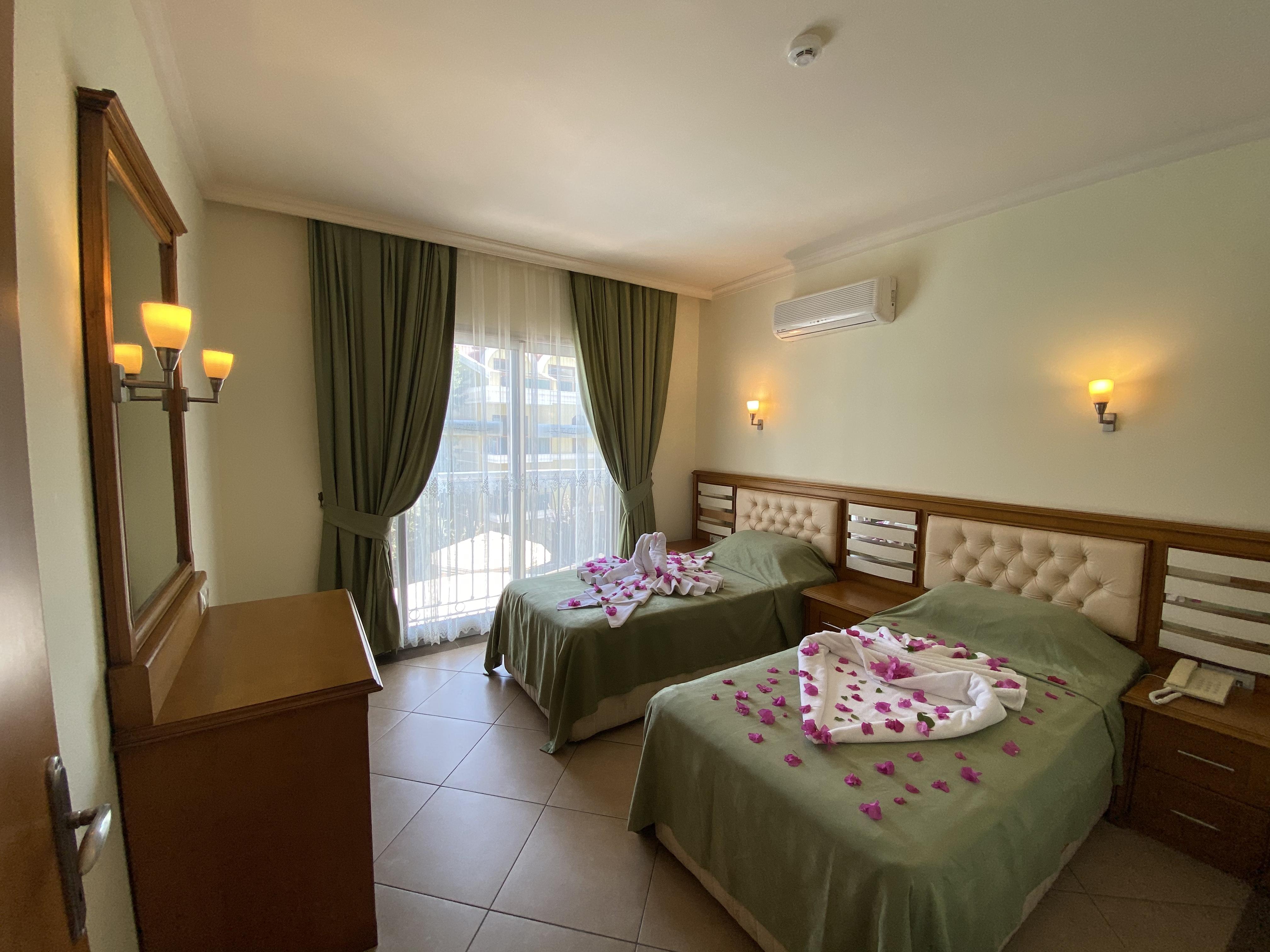Club Karakas Apart Otel Marmaris Esterno foto