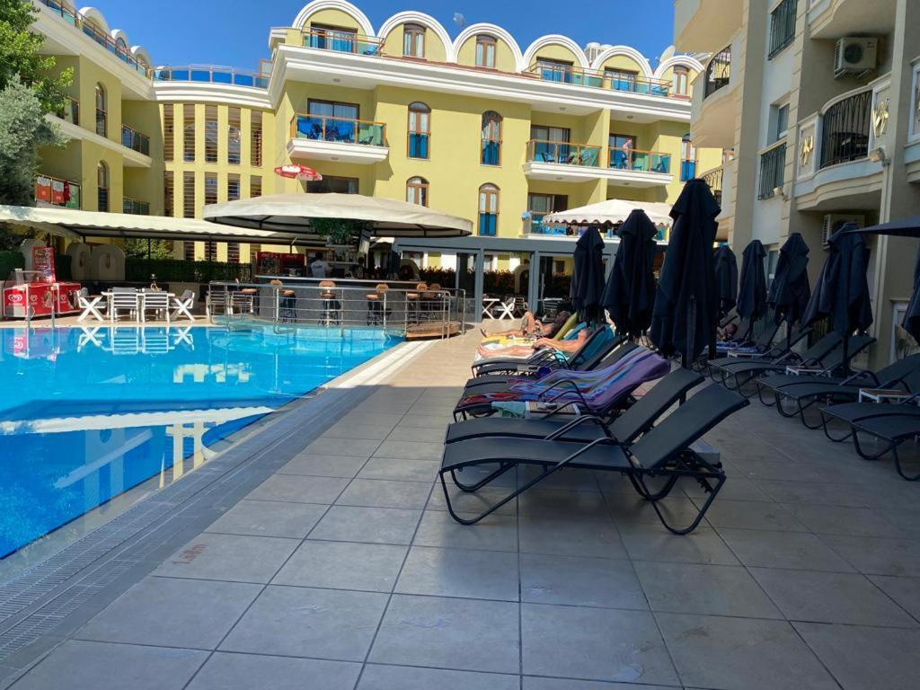 Club Karakas Apart Otel Marmaris Esterno foto